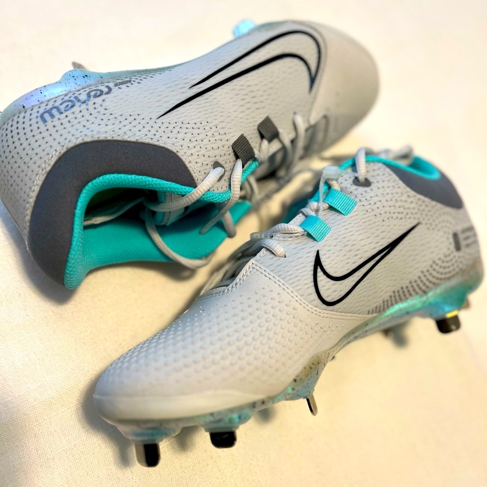 (Band New) Nike Hyperdiamond 4 Pro Softball Cleats